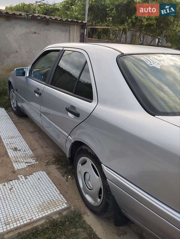 Седан Mercedes-Benz C-Class 1995 в Белгороде-Днестровском
