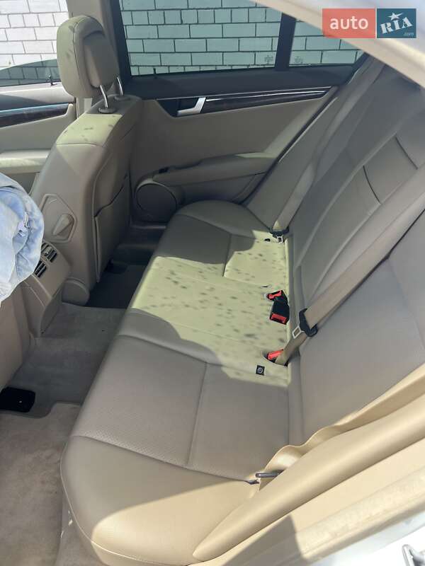 Седан Mercedes-Benz C-Class 2014 в Киеве