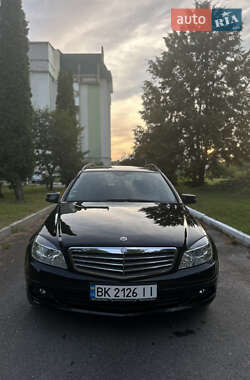 Универсал Mercedes-Benz C-Class 2009 в 