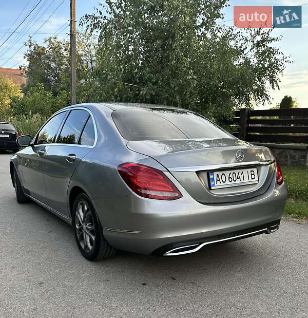 Седан Mercedes-Benz C-Class 2014 в Ужгороде