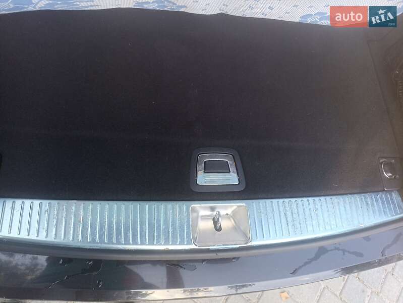 Универсал Mercedes-Benz C-Class 2011 в Вараше