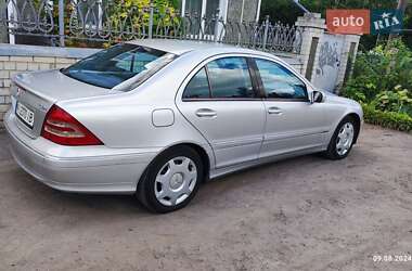 Седан Mercedes-Benz C-Class 2001 в 
