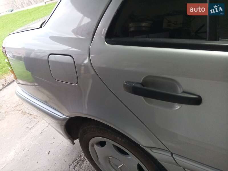 Седан Mercedes-Benz C-Class 1997 в Ивано-Франковске