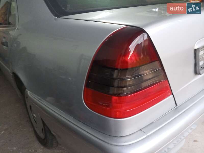 Седан Mercedes-Benz C-Class 1997 в Ивано-Франковске