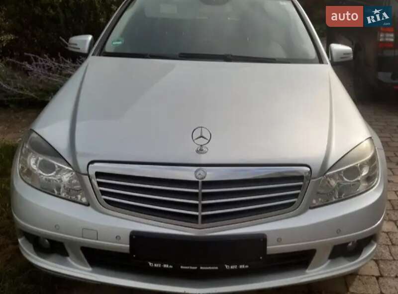 Универсал Mercedes-Benz C-Class 2009 в 