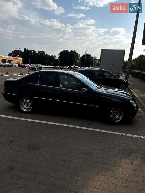 Седан Mercedes-Benz C-Class 2002 в Житомире