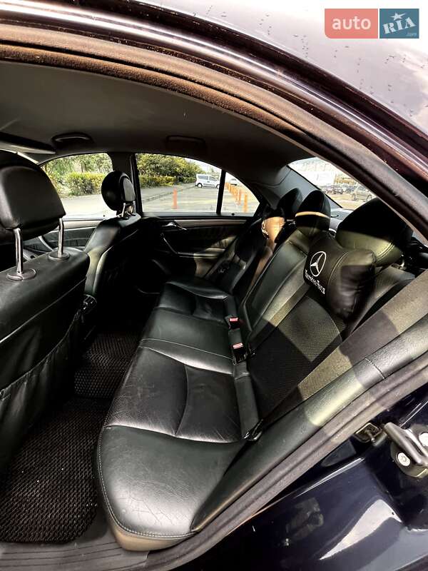 Седан Mercedes-Benz C-Class 2002 в Житомире