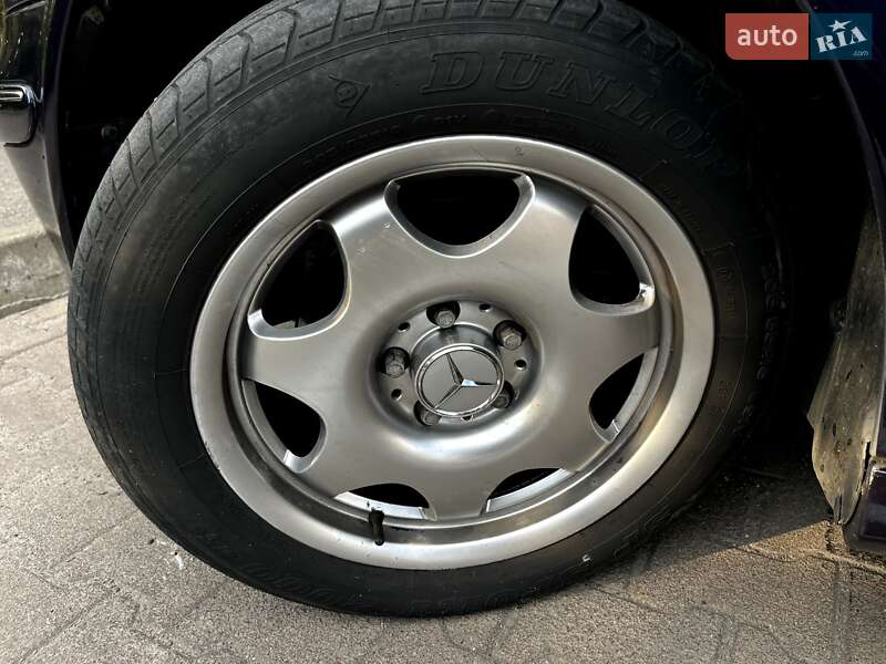 Седан Mercedes-Benz C-Class 2002 в Житомире
