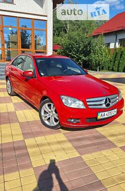 Седан Mercedes-Benz C-Class 2010 в Житомирі