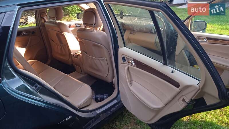 Универсал Mercedes-Benz C-Class 2001 в Млинове