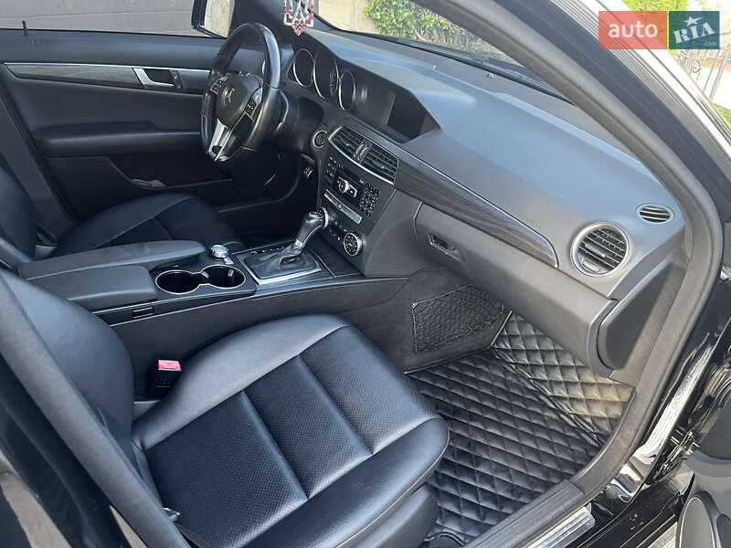 Седан Mercedes-Benz C-Class 2014 в Одессе