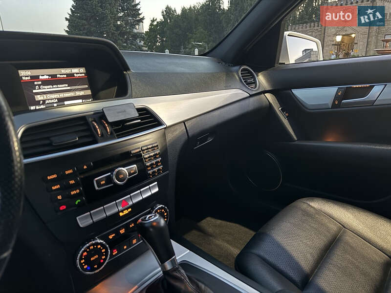 Седан Mercedes-Benz C-Class 2013 в Днепре фото 4 Седан Mercedes-Benz C-Class 2013 в Днепре