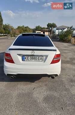 Купе Mercedes-Benz C-Class 2012 в 