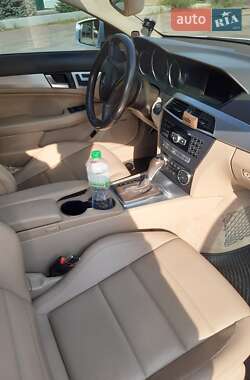 Купе Mercedes-Benz C-Class 2012 в 