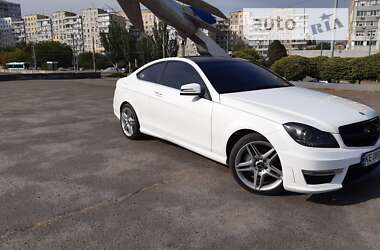 Купе Mercedes-Benz C-Class 2012 в Днепре