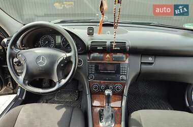 Універсал Mercedes-Benz C-Class 2006 в Калуші