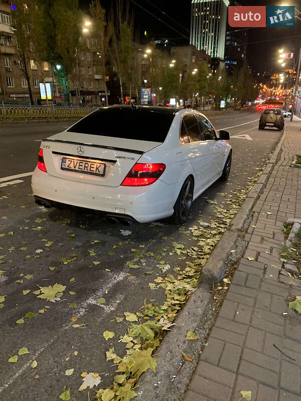 Седан Mercedes-Benz C-Class 2008 в Києві