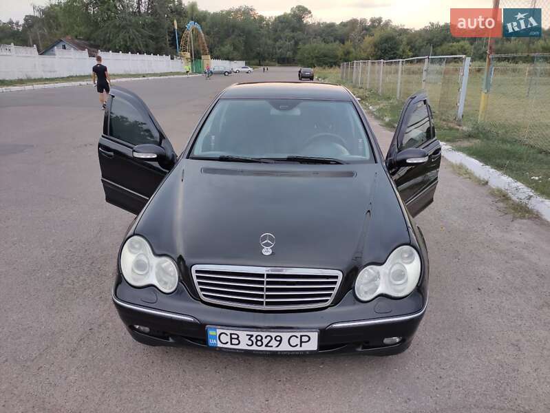 Mercedes-Benz C-Class 2003