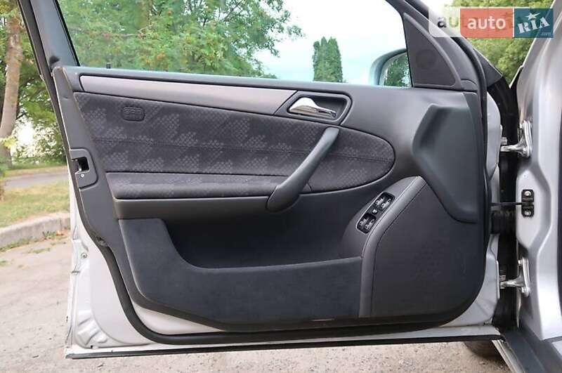 Универсал Mercedes-Benz C-Class 2002 в Василькове