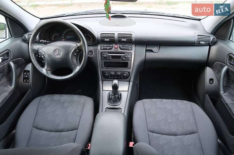 Универсал Mercedes-Benz C-Class 2002 в Василькове
