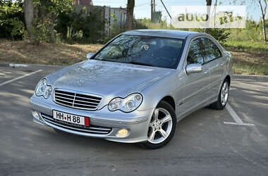 Седан Mercedes-Benz C-Class 2004 в Вінниці