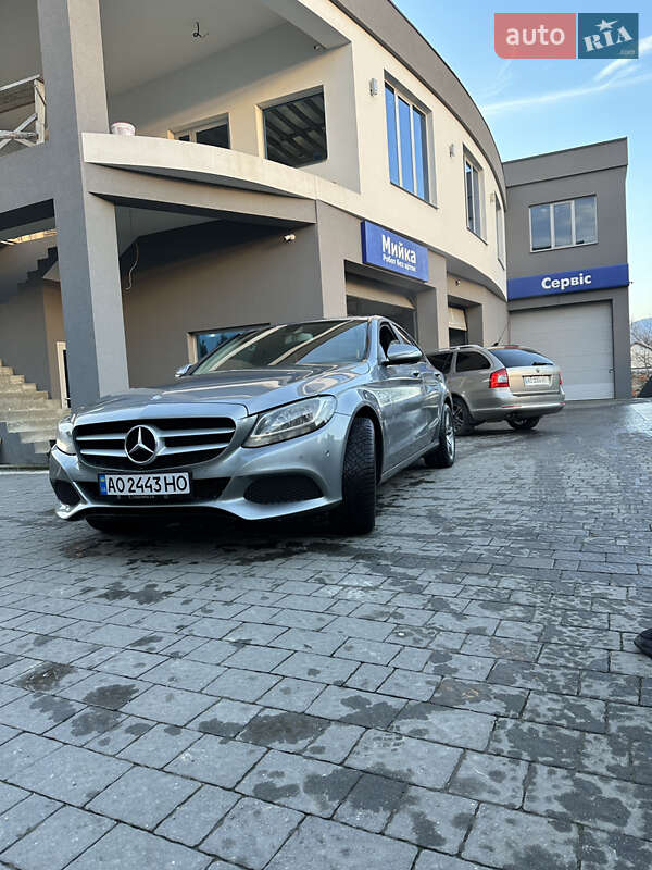Седан Mercedes-Benz C-Class 2015 в Тячеві