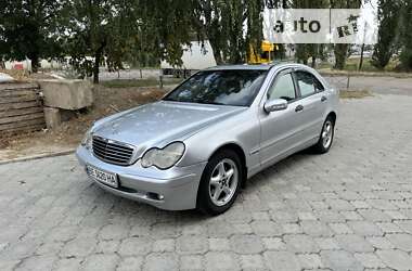 Седан Mercedes-Benz C-Class 2001 в Николаеве