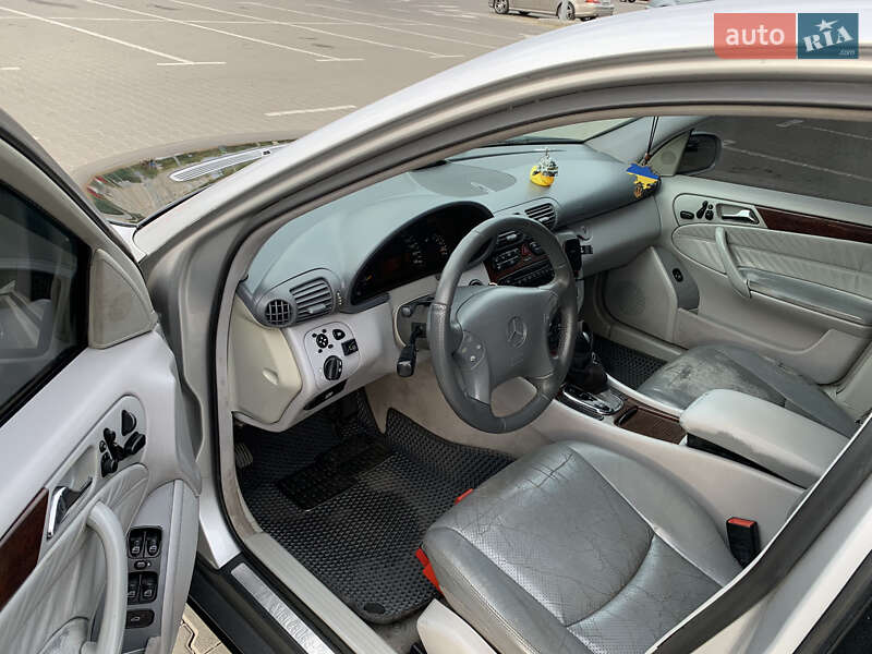 Седан Mercedes-Benz C-Class 2000 в Киеве