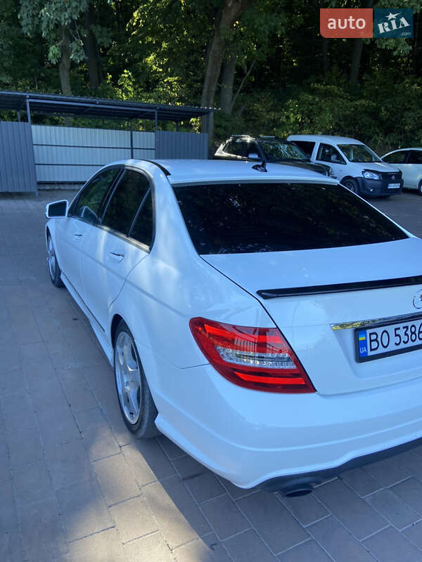Седан Mercedes-Benz C-Class 2013 в Тернополе
