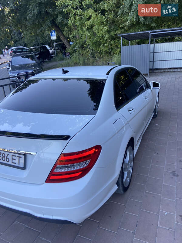 Седан Mercedes-Benz C-Class 2013 в Тернополе