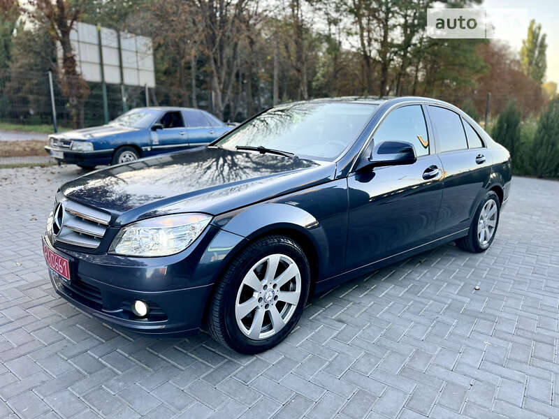 Седан Mercedes-Benz C-Class 2008 в Ровно