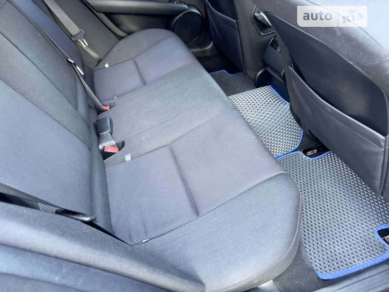 Седан Mercedes-Benz C-Class 2008 в Ровно