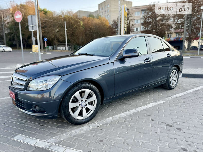 Седан Mercedes-Benz C-Class 2008 в Ровно