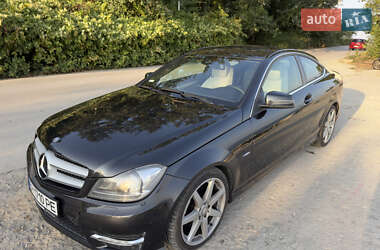 Купе Mercedes-Benz C-Class 2012 в 