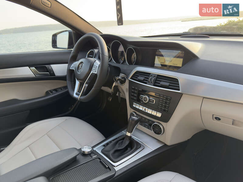 Купе Mercedes-Benz C-Class 2012 в Одессе