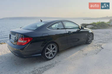 Купе Mercedes-Benz C-Class 2012 в 