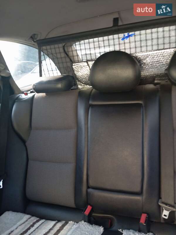 Універсал Mercedes-Benz C-Class 2004 в Мукачевому