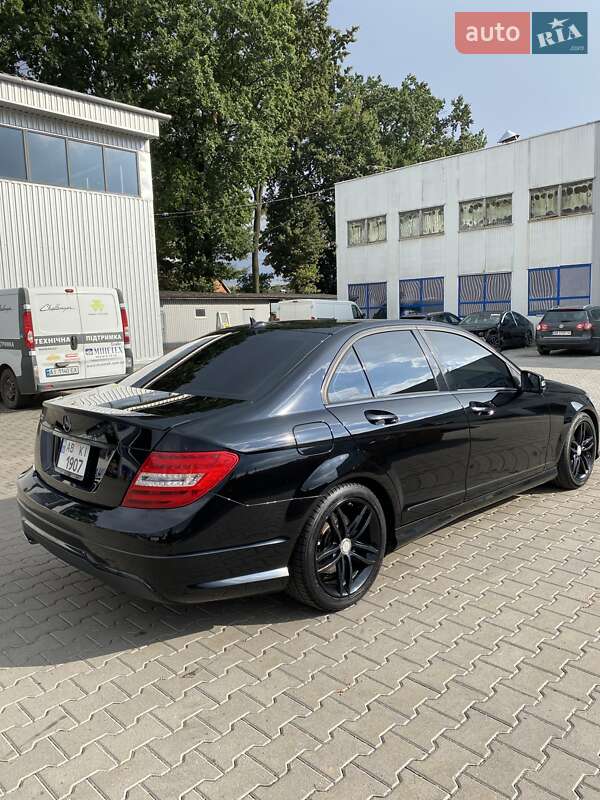 Седан Mercedes-Benz C-Class 2013 в Виннице