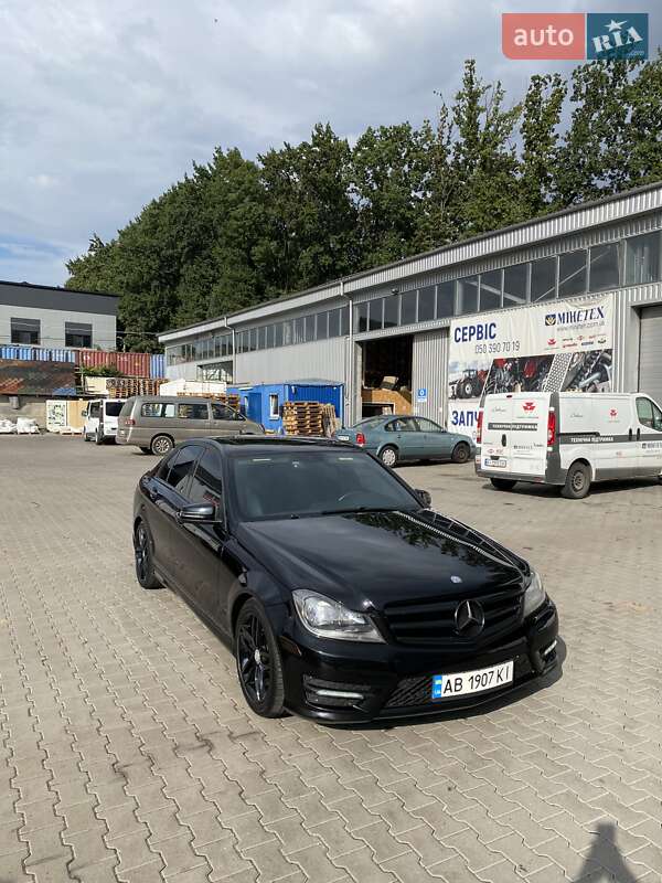 Седан Mercedes-Benz C-Class 2013 в Виннице