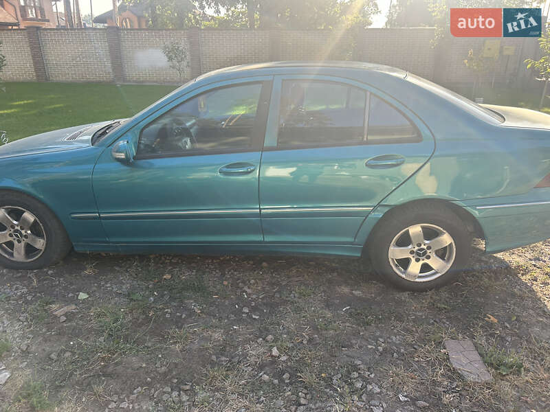 Седан Mercedes-Benz C-Class 2001 в Києві фото 3 Седан Mercedes-Benz C-Class 2001 в Києві