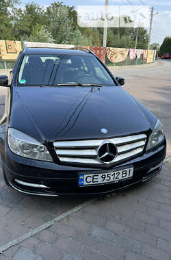 Універсал Mercedes-Benz C-Class 2010 в Чернівцях