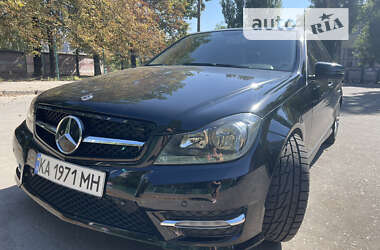 Седан Mercedes-Benz C-Class 2012 в Сумах