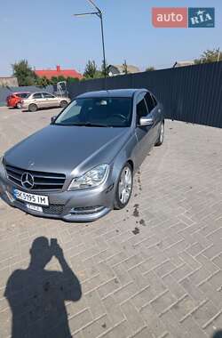 Седан Mercedes-Benz C-Class 2013 в Острозі