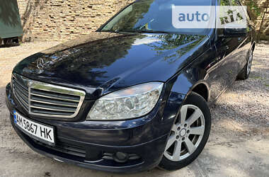 Універсал Mercedes-Benz C-Class 2010 в Києві