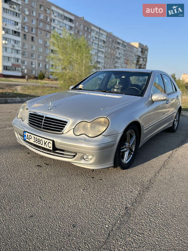 Седан Mercedes-Benz C-Class 2001 в Запорожье