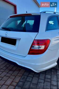 Универсал Mercedes-Benz C-Class 2011 в 