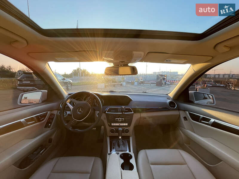 Седан Mercedes-Benz C-Class 2013 в Киеве