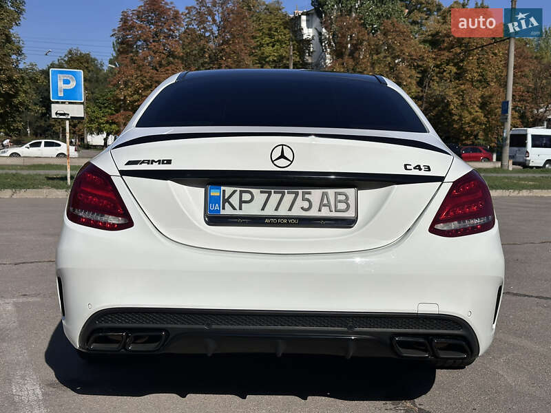 Седан Mercedes-Benz C-Class 2017 в Дніпрі