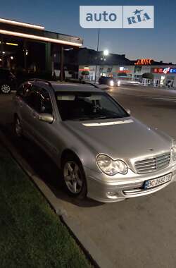 Универсал Mercedes-Benz C-Class 2004 в 