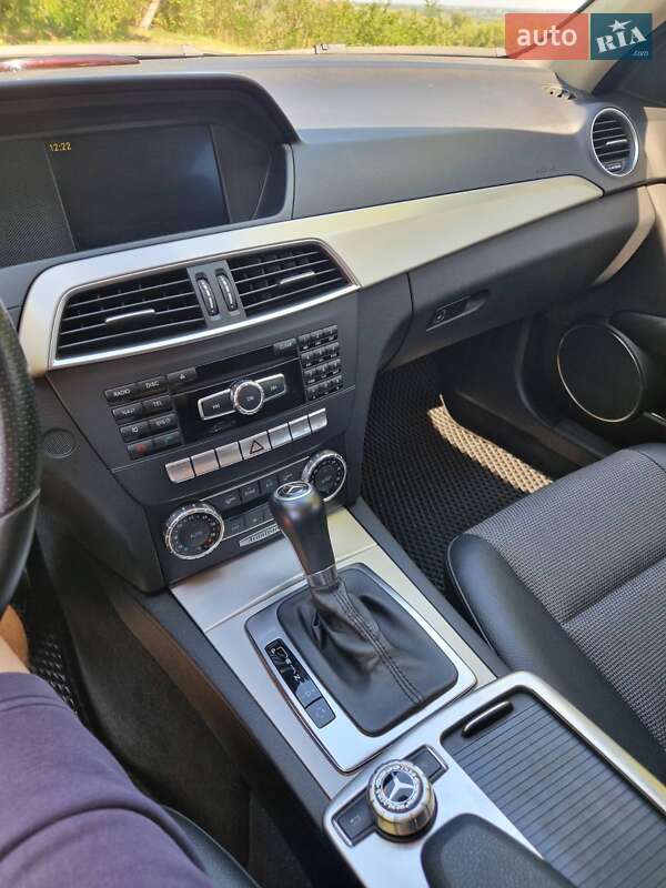 Універсал Mercedes-Benz C-Class 2011 в Чернівцях фото 5 Універсал Mercedes-Benz C-Class 2011 в Чернівцях